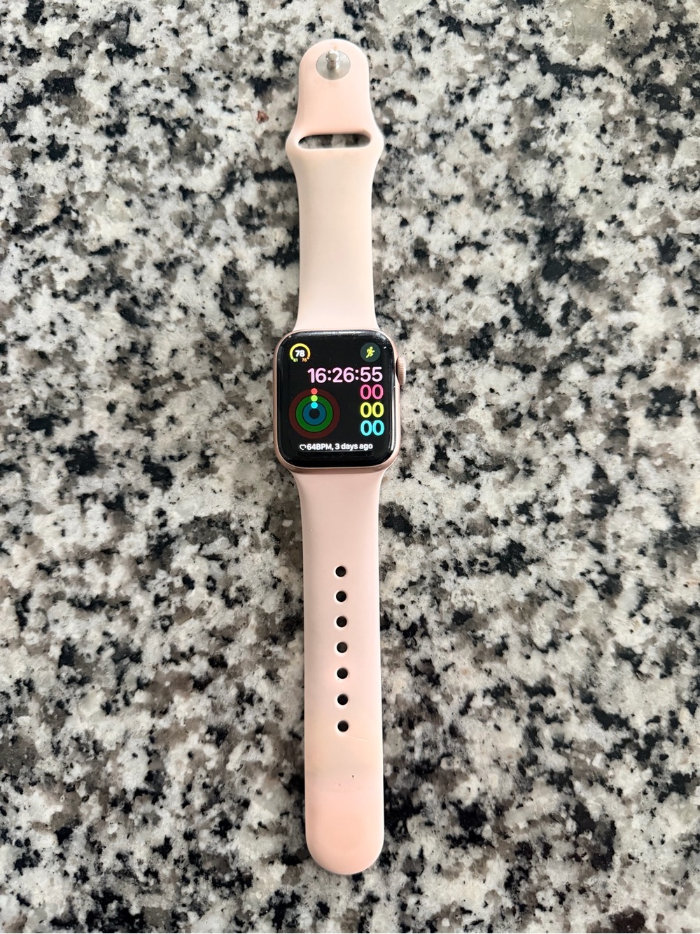 Apple Watch Series 5 40mm Rose Gold Alum Case with GPS